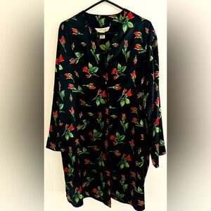 Beautiful above the knee loose rose print leisure shirt by intimates Lane Bryant